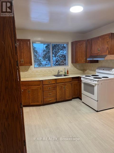 Photo - 2243 Miramichi St