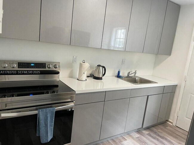 Photo - 55 NW 11th Ave Unit 3