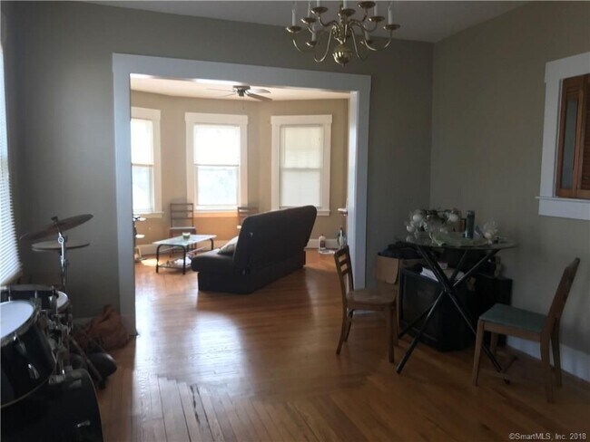 Photo - 177 Helen St Unidad 2nd floor