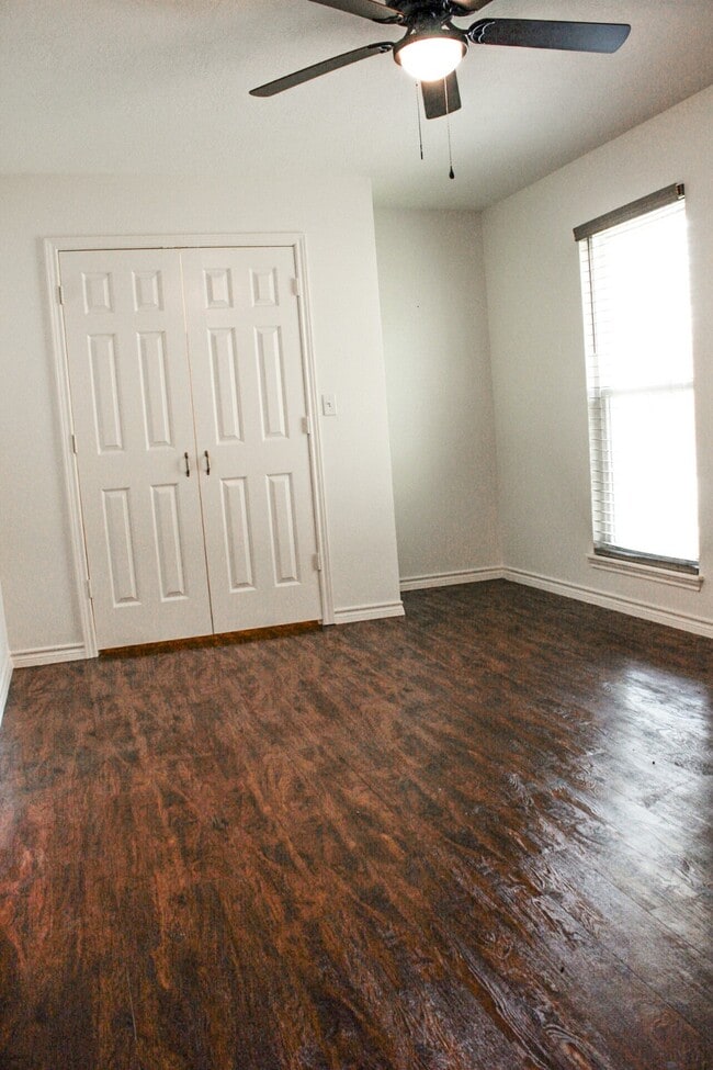 Photo - 2118 Avenue M