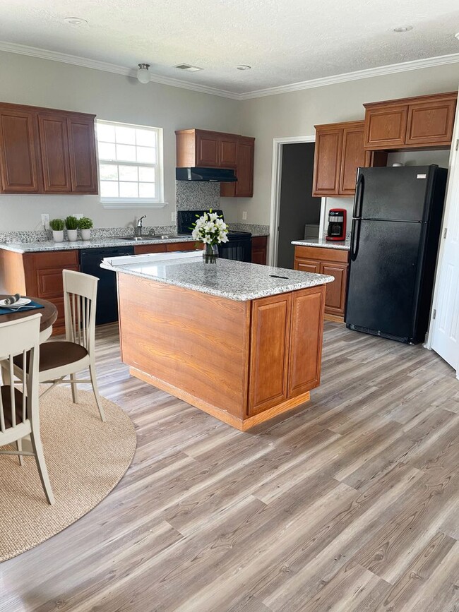 Photo - Home for lease right on the Calcasieu River