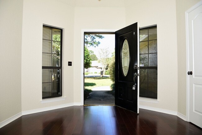Photo - Spacious 4 Bedroom in Southwind at Bluewater Bay!