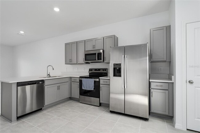 Photo - 14052 Textile Run