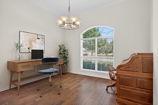 Photo - 114 Friend's Wood Ave