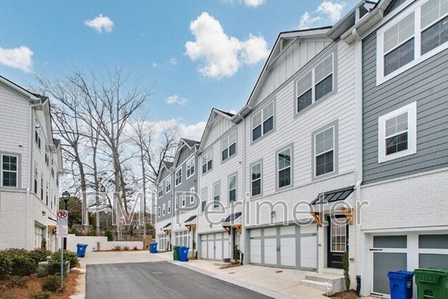 Photo - 1297 Ascot Ter