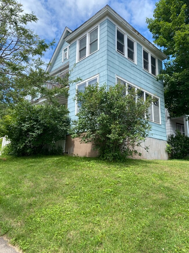 Photo - 16 S 19th Ave E Unit 3