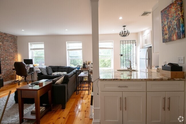 Building Photo - 440 Hanover St Unit 4D Rental