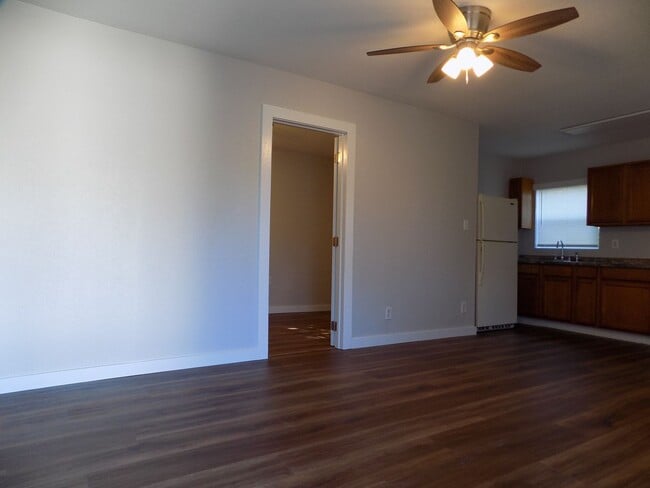 Photo - 699 W Osceola St