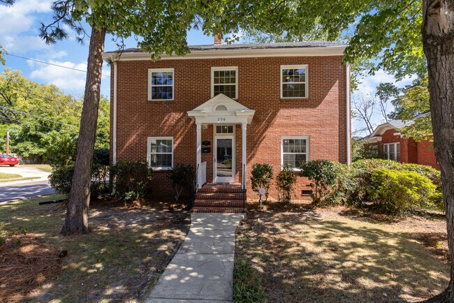 Photo - 206 Oakridge Ave
