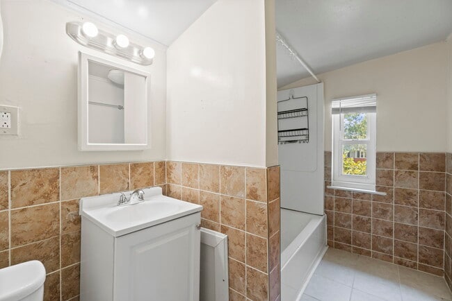 Photo - 4708 Norwich Rd