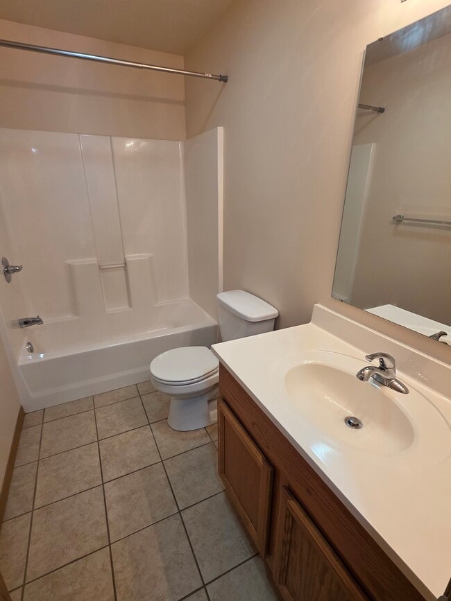 Photo - 1003 S Riggen St