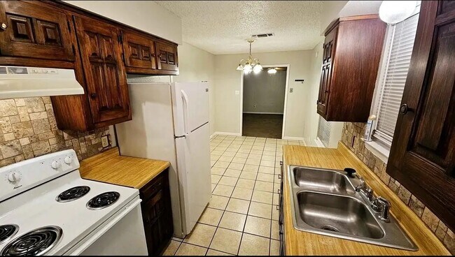 Photo - 140 Gerald St