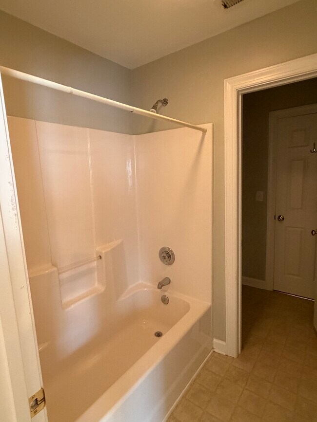 Photo - 175 Alpine Ct