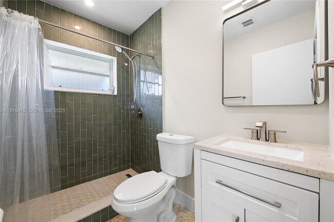 Photo - 1711 Funston St Unit 2