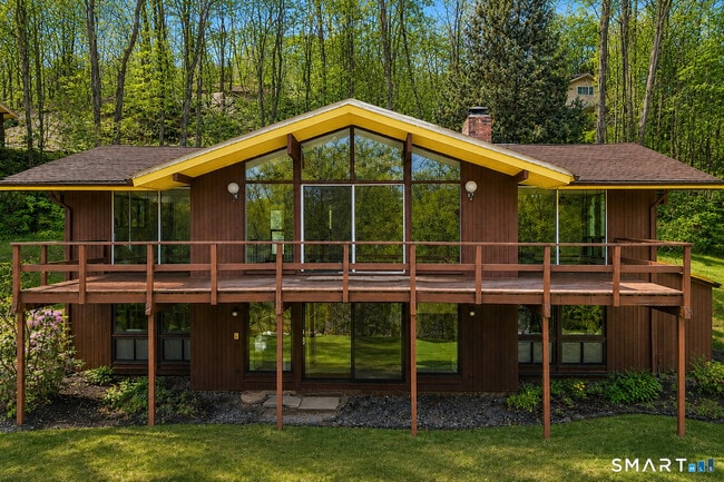 Building Photo - 304 Olmstead Hill Rd