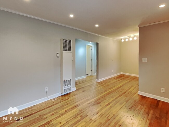 Photo - 812 Piedmont Ave NE
