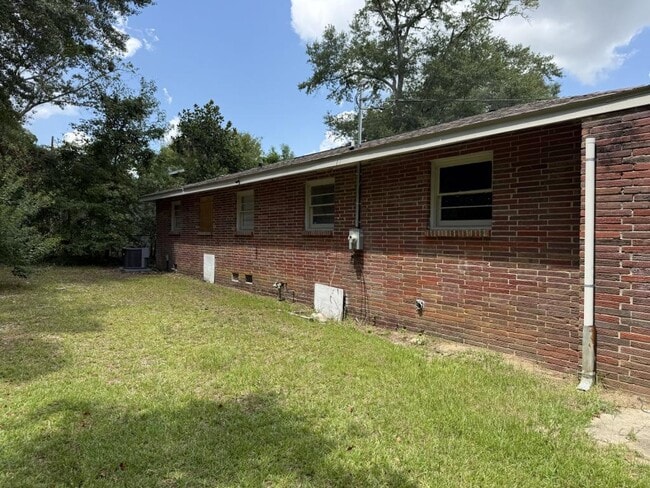 Photo - 1210 Judson St