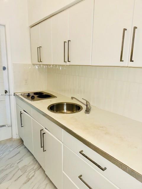 Building Photo - 761 Euclid Ave Unit 2 Rental