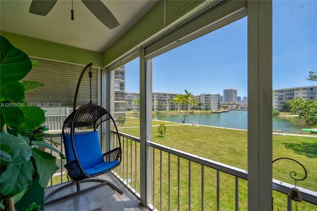 Building Photo - 2851 Leonard Dr Unit J210