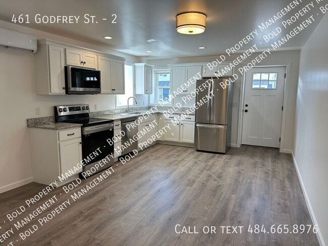 Building Photo - 461 Godfrey St Unit 2 Rental