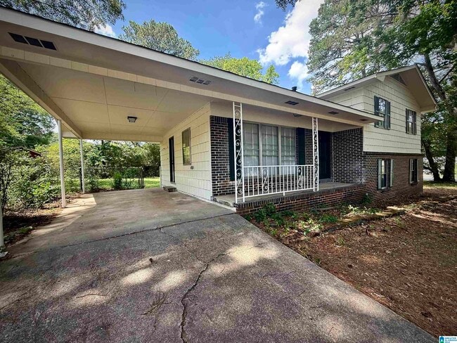Photo - 2800 Emerald Ave