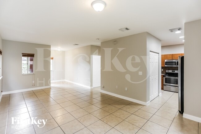 Photo - 1119 NE 41st Ave