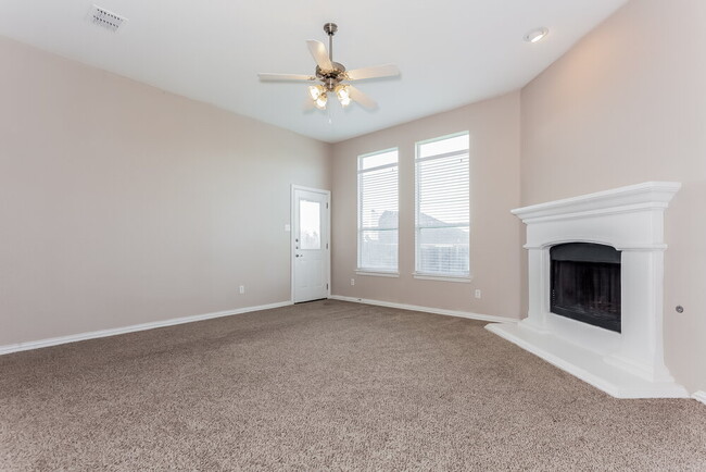 Photo - 4613 Daisy Leaf Dr