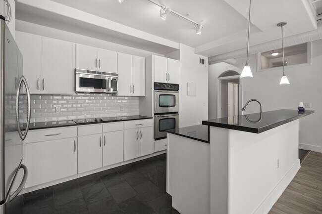 Photo - 1901 Post Oak Blvd