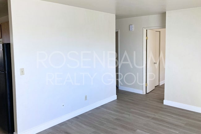 Photo - Charming 2-bedrooms, 1-bath upstairs apartment in the heart of Prescott Valley!