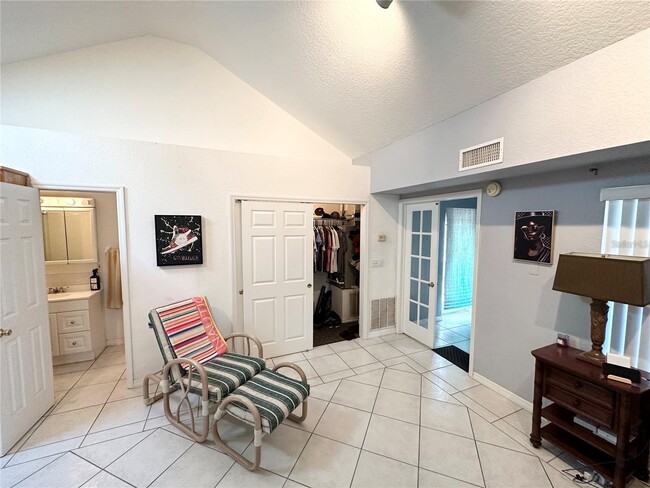 Photo - 26 Woodbury Dr