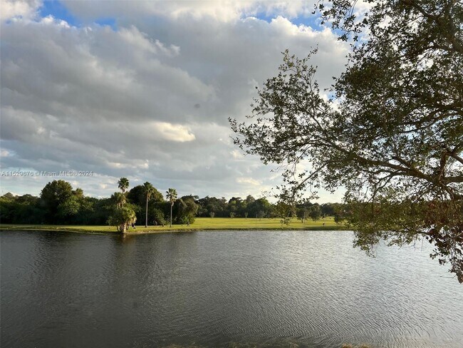 Photo - 2767 Carambola Cir S