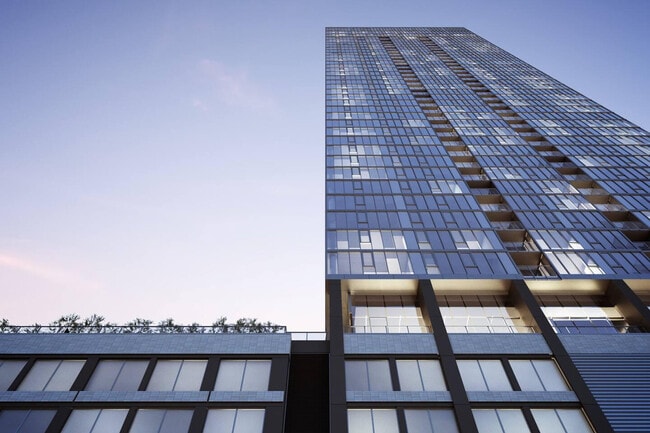 Building Photo - 360 W Illinois St Rental