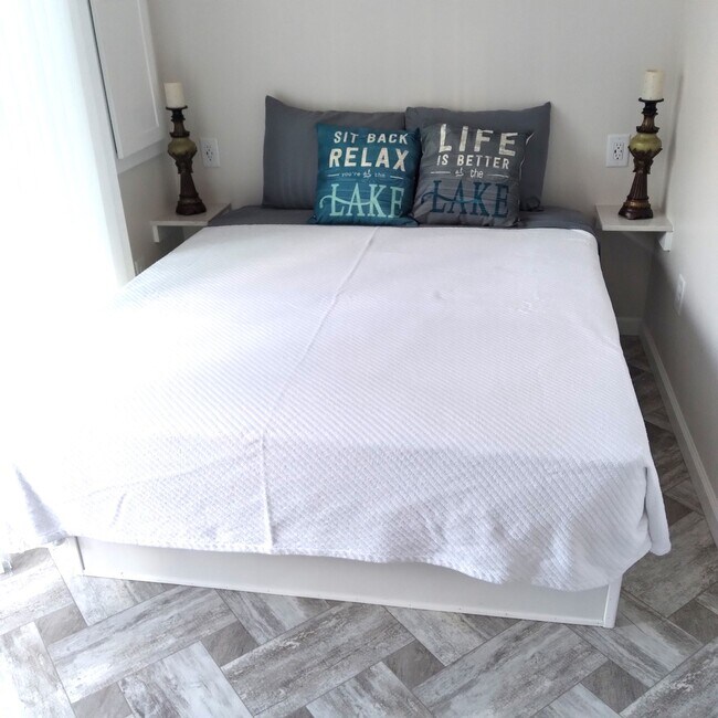 Photo - 273 Oak Harbor Camp