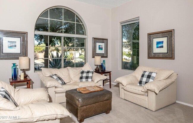 Photo - 1537 W Spirit Dr