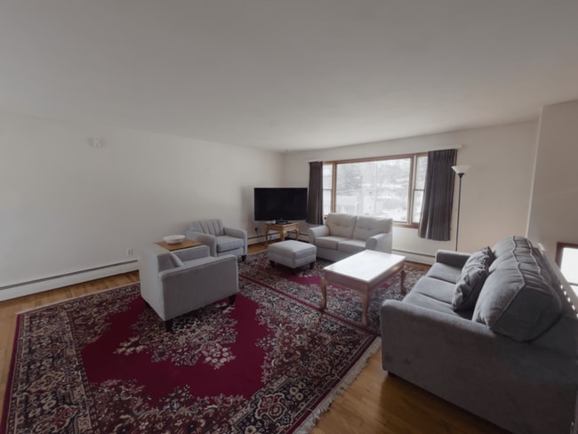 Photo - 512 Old Lane Rd