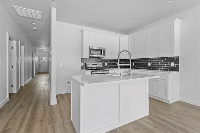 Photo - 820 Dubois St