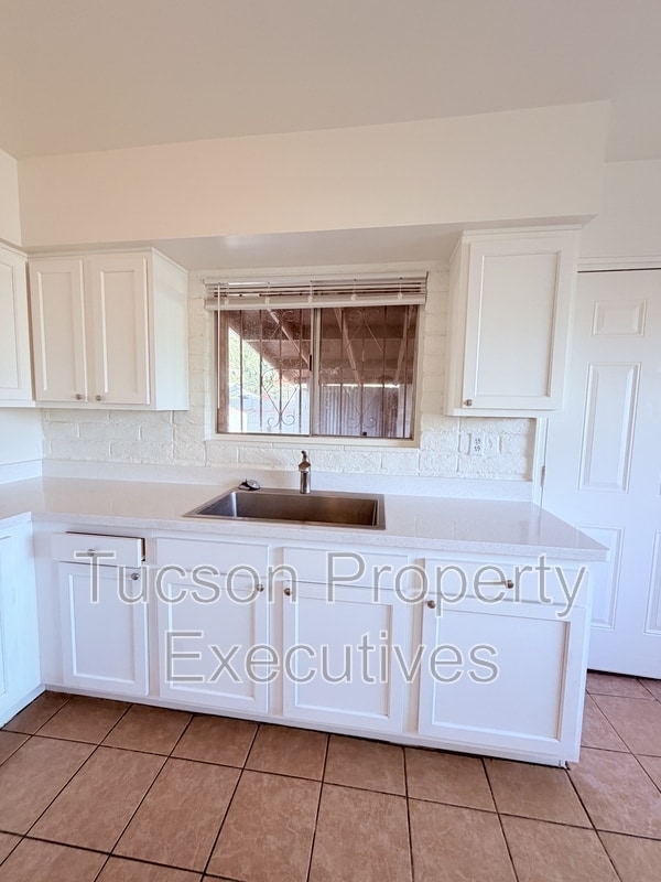 Photo - 1328-P1328 W Pennington St