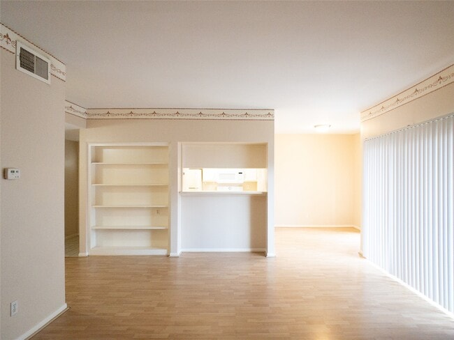 Photo - 6500 Harbor Town Dr Unit 3402