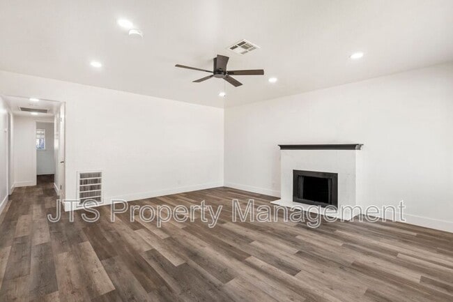 Building Photo - 3041 San Carlos Wy Rental