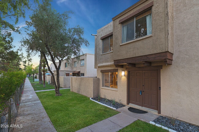 Photo - 4240 N 81st St