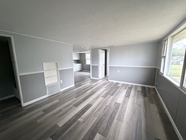 Photo - Newly renovated 3 bedroom house