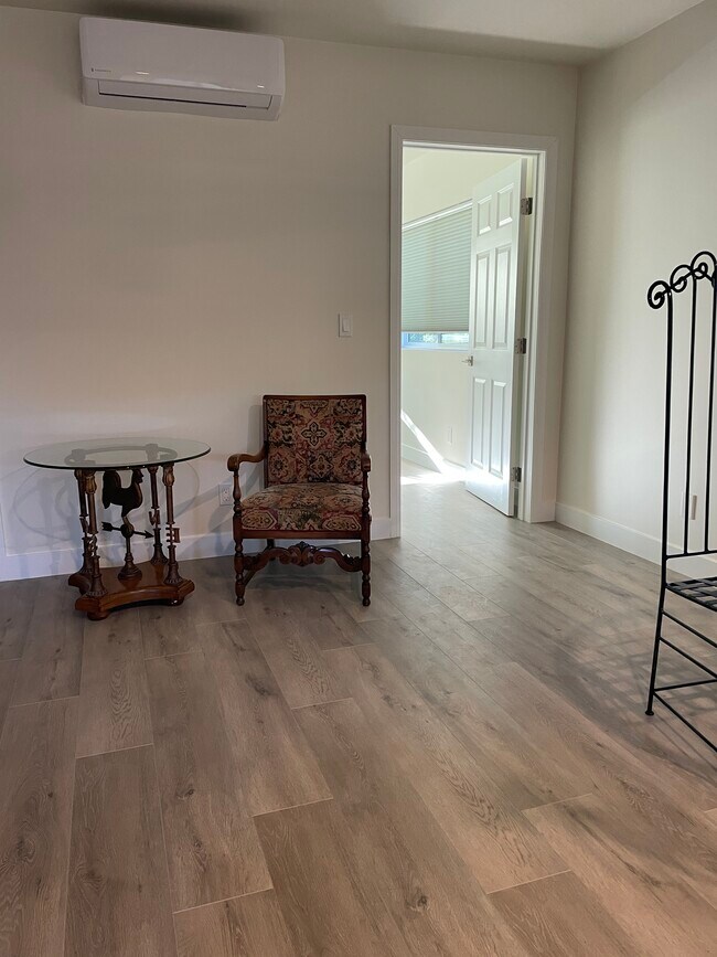 Photo - 5904 Sunny Vista Ave Unidad ADUOsk Park