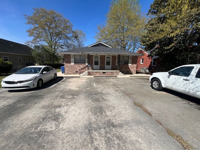 Building Photo - 1209 Hancock St Unit 1209-A Han