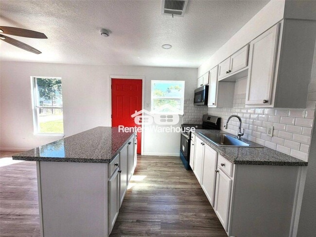 Photo - 2706 Berry St