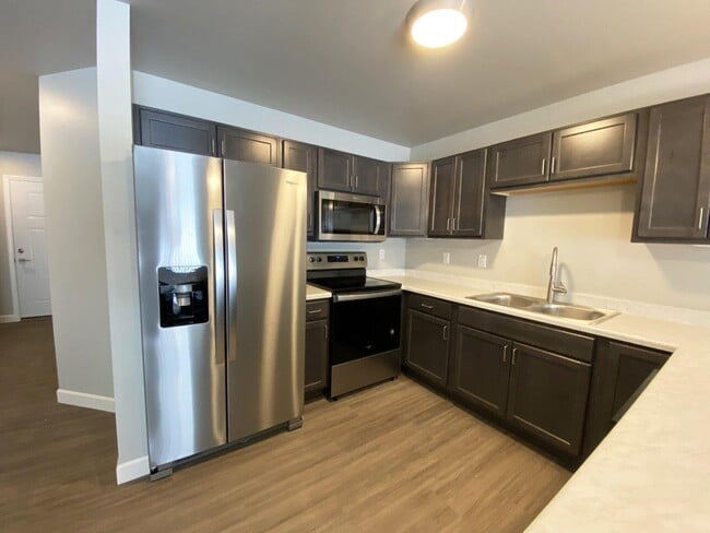 Fox Run Townhomes