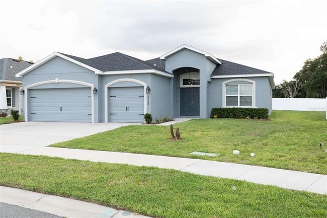 1069 Montgomery Ln