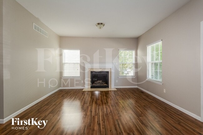 813 Waler Dr
