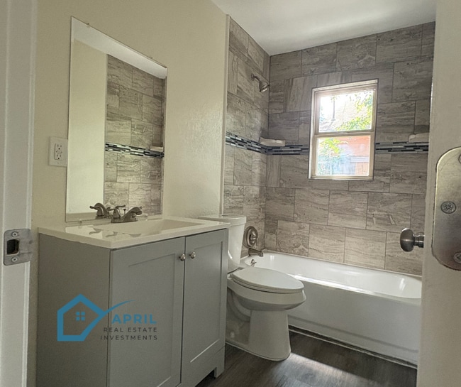 Photo - 1927 W Mayfield Blvd