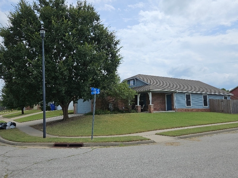 Photo - 2219 E Fargo Pl