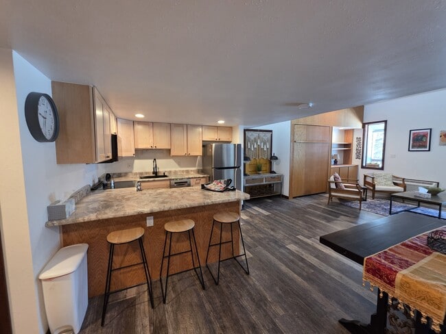 Photo - 102 Valley View Dr